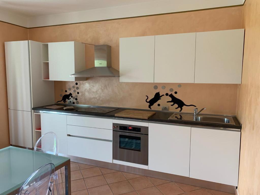 Casa Vacanze Al Capriano Appartamento Lampone Cantello エクステリア 写真