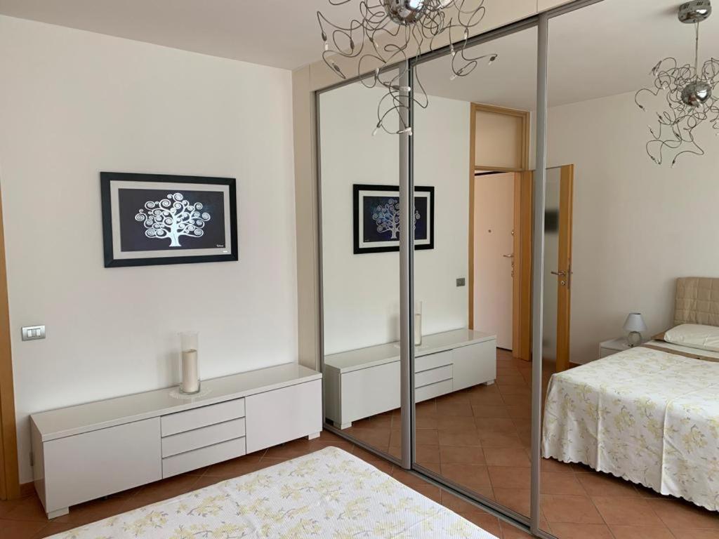 Casa Vacanze Al Capriano Appartamento Lampone Cantello エクステリア 写真